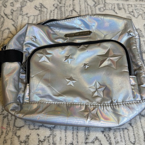 Aimee Kestenberg Quilted Makeup Bag silver with stars - Picture 1 of 8